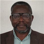 Maestro de francés para jovenes y adultos interesados